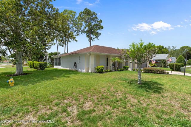 7196 Crown Oaks Drive, Spring Hill, FL 34606
