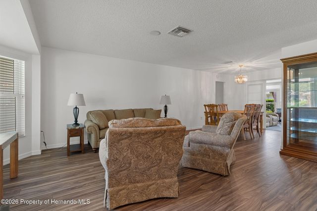 7196 Crown Oaks Drive, Spring Hill, FL 34606