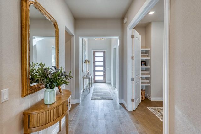 130 Lucia CT, Horseshoe Bay, TX 78657