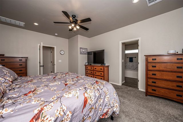 2429 Gallant Fox Terrace, Guthrie, OK 73044