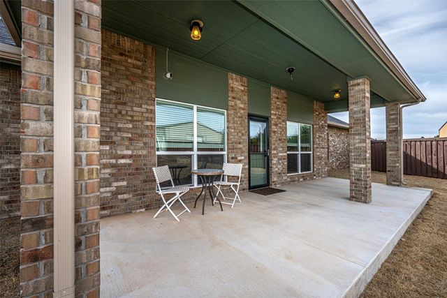2429 Gallant Fox Terrace, Guthrie, OK 73044