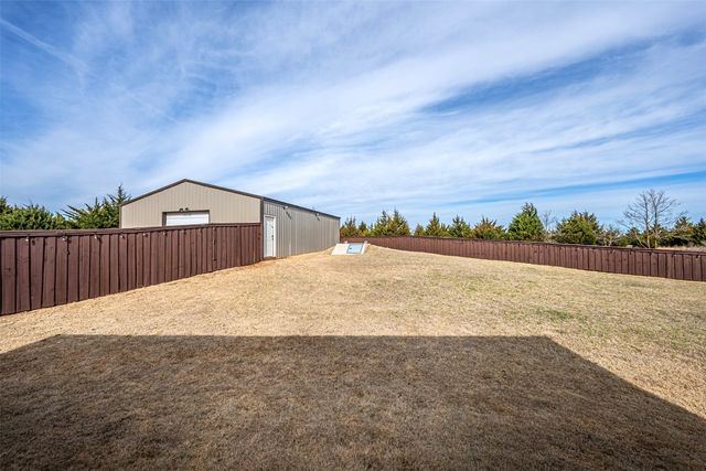 2429 Gallant Fox Terrace, Guthrie, OK 73044