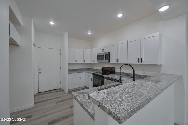 2885 N Edmond Dantes Court, Tucson, AZ 85716