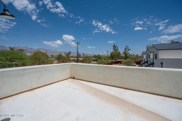 2885 N Edmond Dantes Court, Tucson, AZ 85716