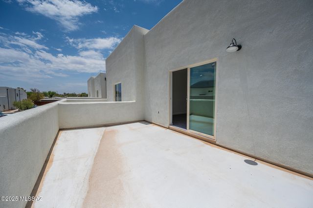 2885 N Edmond Dantes Court, Tucson, AZ 85716