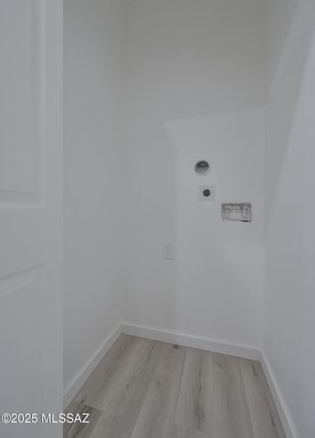 2885 N Edmond Dantes Court, Tucson, AZ 85716
