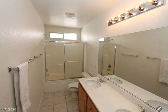 8247 AZURE SHORES Court, Las Vegas, NV 89117