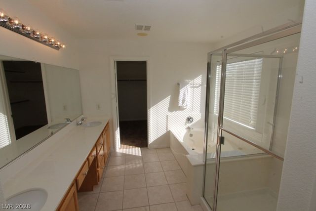 8247 AZURE SHORES Court, Las Vegas, NV 89117