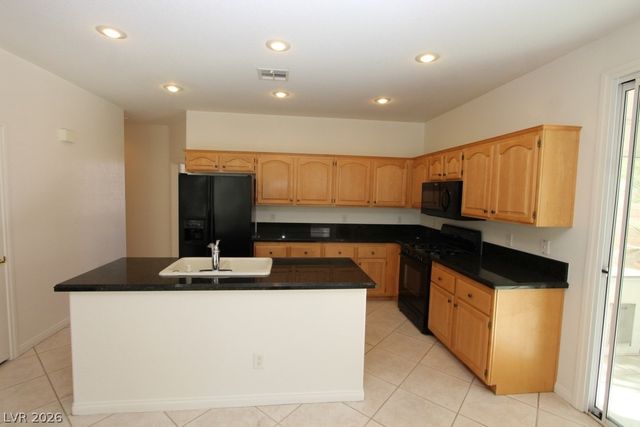 8247 AZURE SHORES Court, Las Vegas, NV 89117