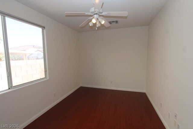 8247 AZURE SHORES Court, Las Vegas, NV 89117
