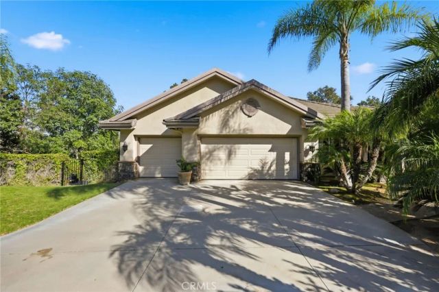 664 Manor Ridge Road, Santa Paula, CA 93060