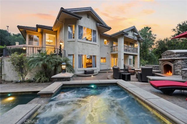 664 Manor Ridge Road, Santa Paula, CA 93060