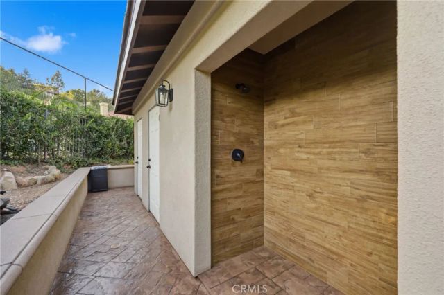 664 Manor Ridge Road, Santa Paula, CA 93060