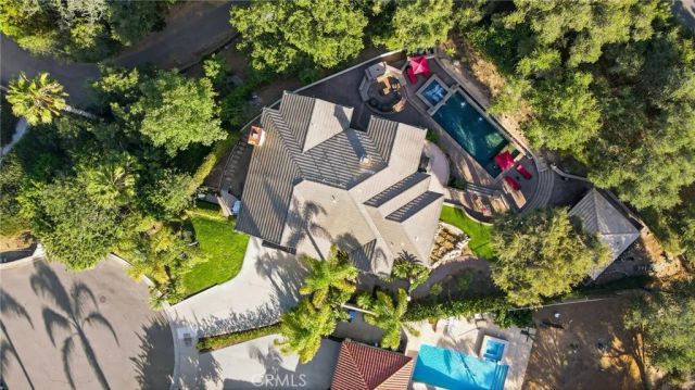 664 Manor Ridge Road, Santa Paula, CA 93060