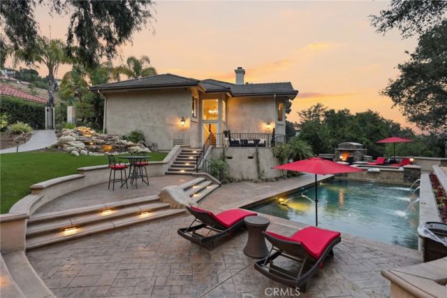 664 Manor Ridge Road, Santa Paula, CA 93060