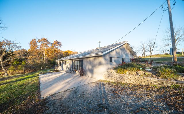 6601 County Line Road, Graff, MO 65660