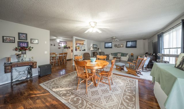 6601 County Line Road, Graff, MO 65660