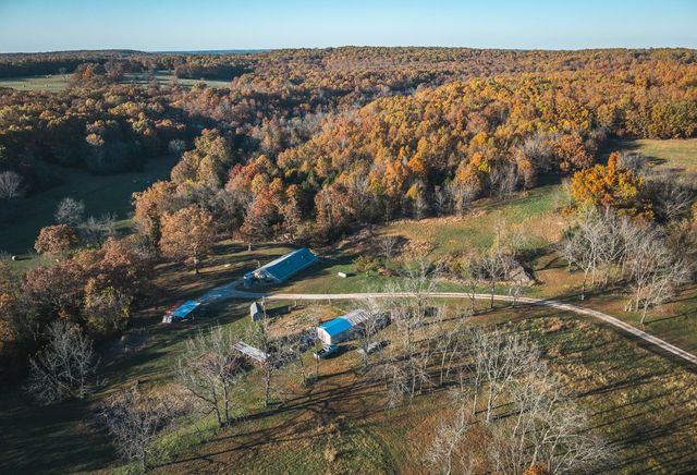 6601 County Line Road, Graff, MO 65660