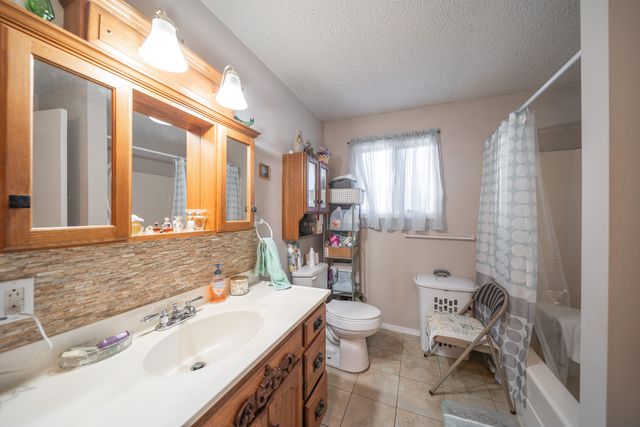 6601 County Line Road, Graff, MO 65660