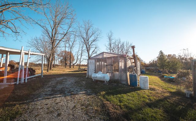 6601 County Line Road, Graff, MO 65660