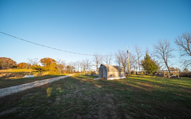 6601 County Line Road, Graff, MO 65660