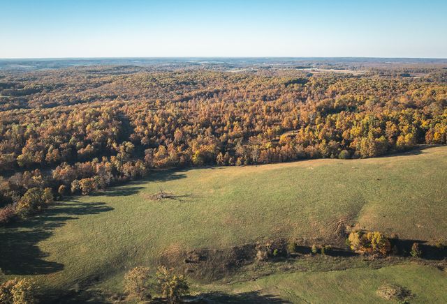 6601 County Line Road, Graff, MO 65660