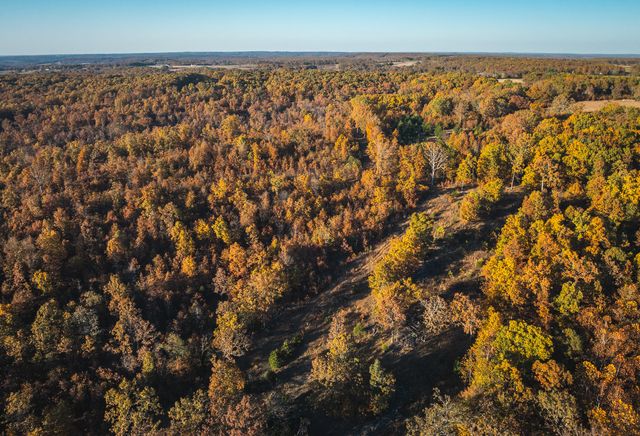 6601 County Line Road, Graff, MO 65660