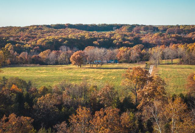 6601 County Line Road, Graff, MO 65660