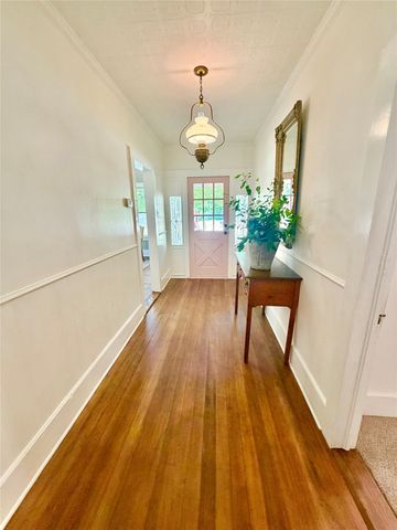725 Bolivar Street, Denton, TX 76201
