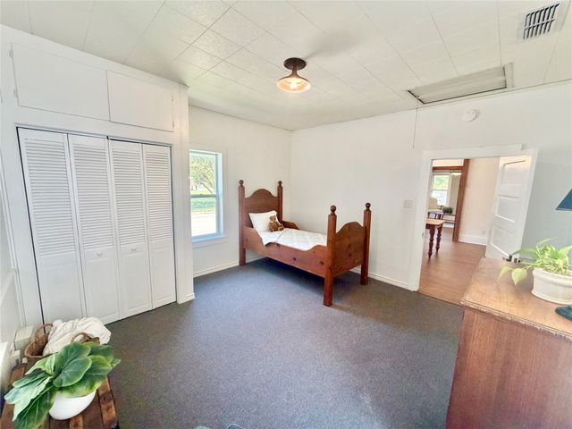 725 Bolivar Street, Denton, TX 76201