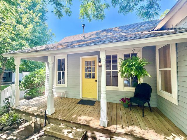 725 Bolivar Street, Denton, TX 76201