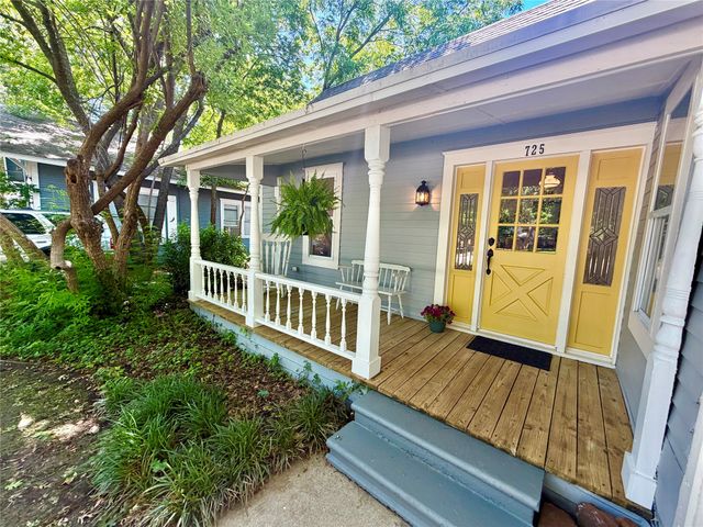 725 Bolivar Street, Denton, TX 76201