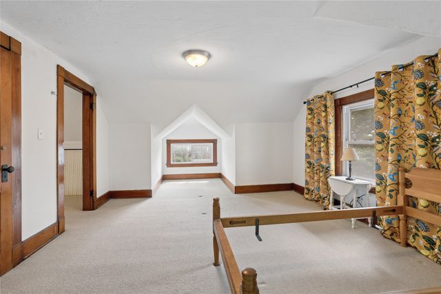614 40th Street, Des Moines, IA 50312