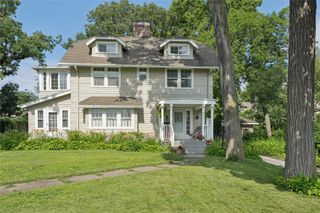 614 40th Street, Des Moines, IA 50312