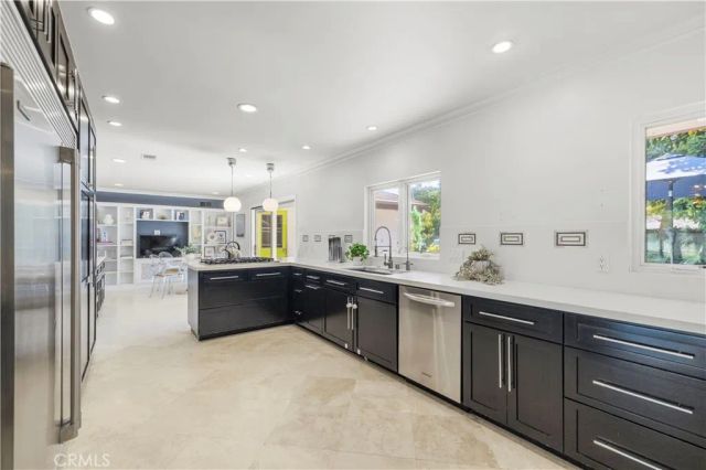 1520 Rugby Cir, Thousand Oaks, CA 91360