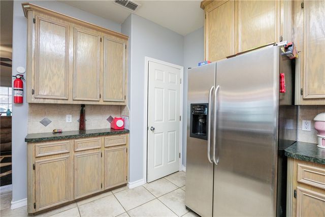 2333 Zuza Dr, Corpus Christi, TX 78418