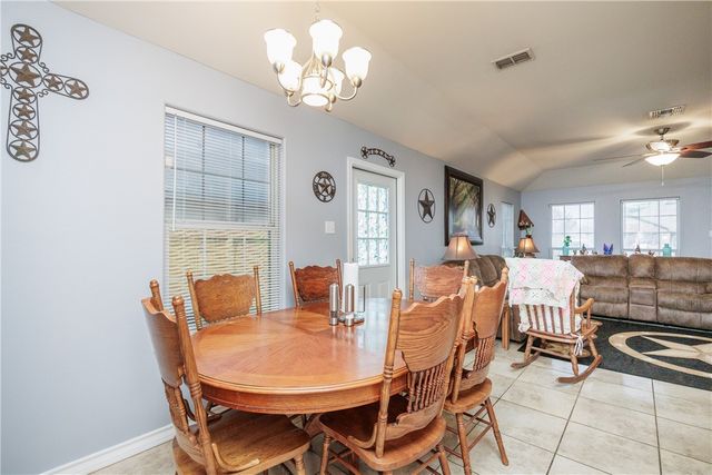 2333 Zuza Dr, Corpus Christi, TX 78418