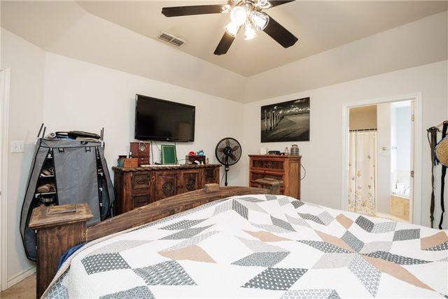 2333 Zuza Dr, Corpus Christi, TX 78418
