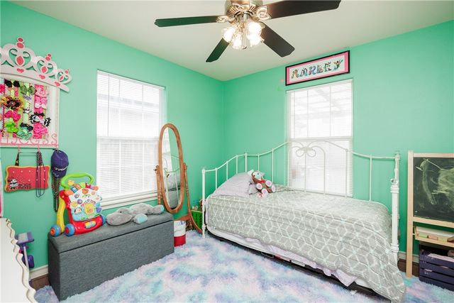 2333 Zuza Dr, Corpus Christi, TX 78418