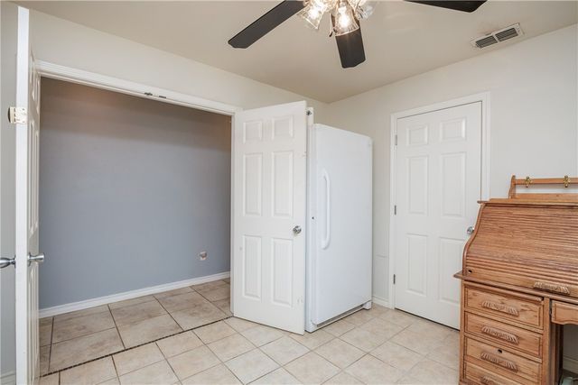 2333 Zuza Dr, Corpus Christi, TX 78418