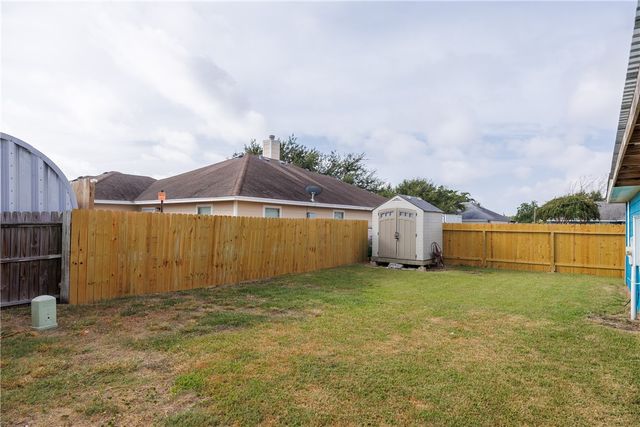 2333 Zuza Dr, Corpus Christi, TX 78418