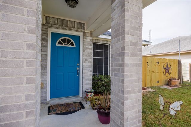 2333 Zuza Dr, Corpus Christi, TX 78418