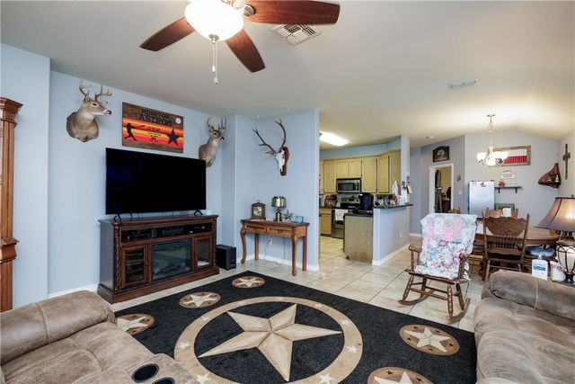 2333 Zuza Dr, Corpus Christi, TX 78418