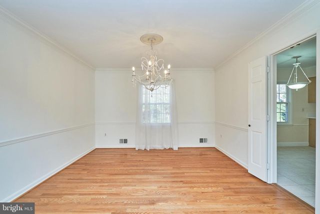 5806 BENT TWIG RD, Mclean, VA 22101