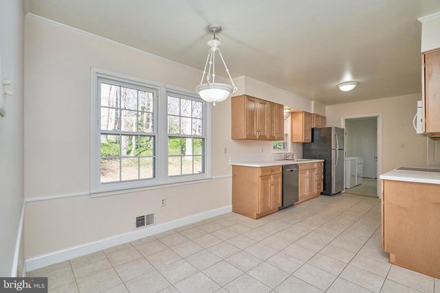 5806 BENT TWIG RD, Mclean, VA 22101