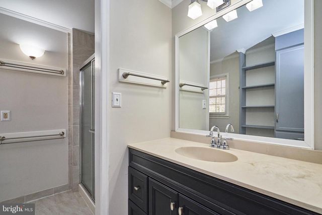 5806 BENT TWIG RD, Mclean, VA 22101