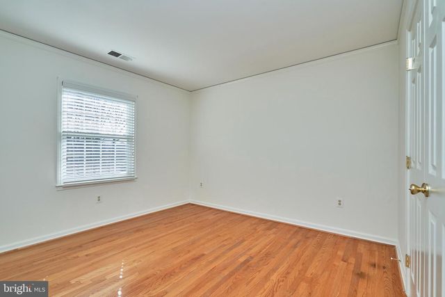 5806 BENT TWIG RD, Mclean, VA 22101