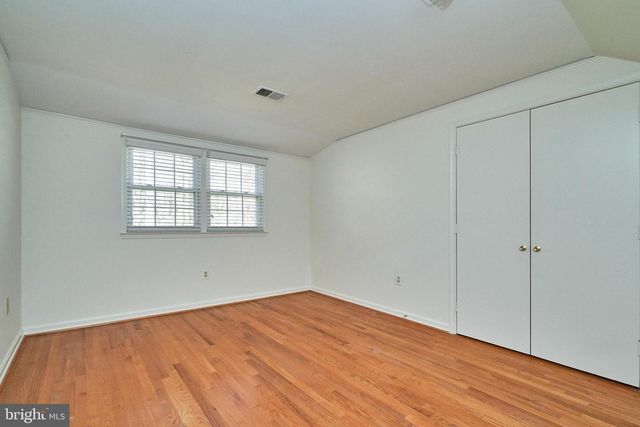 5806 BENT TWIG RD, Mclean, VA 22101