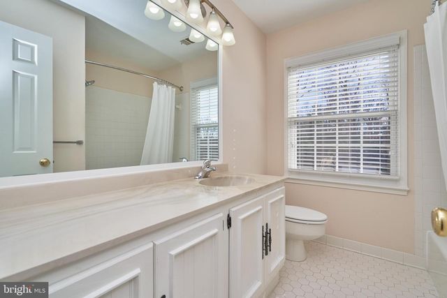 5806 BENT TWIG RD, Mclean, VA 22101