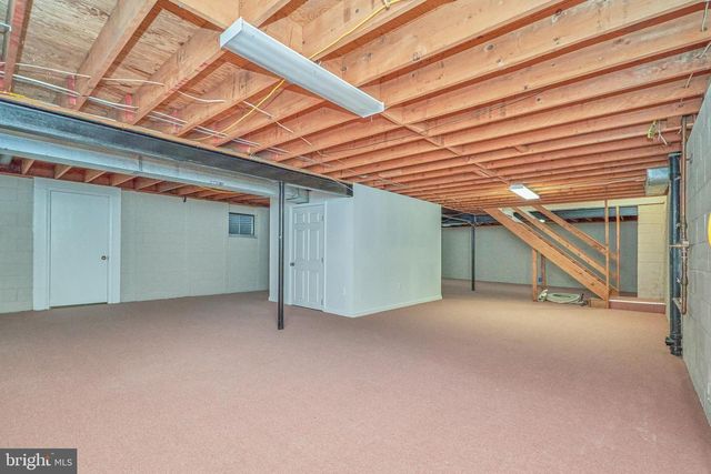 5806 BENT TWIG RD, Mclean, VA 22101